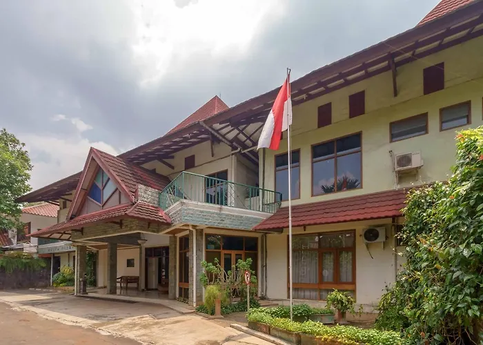 RedDoorz Plus near Kemang Raya Jakarta